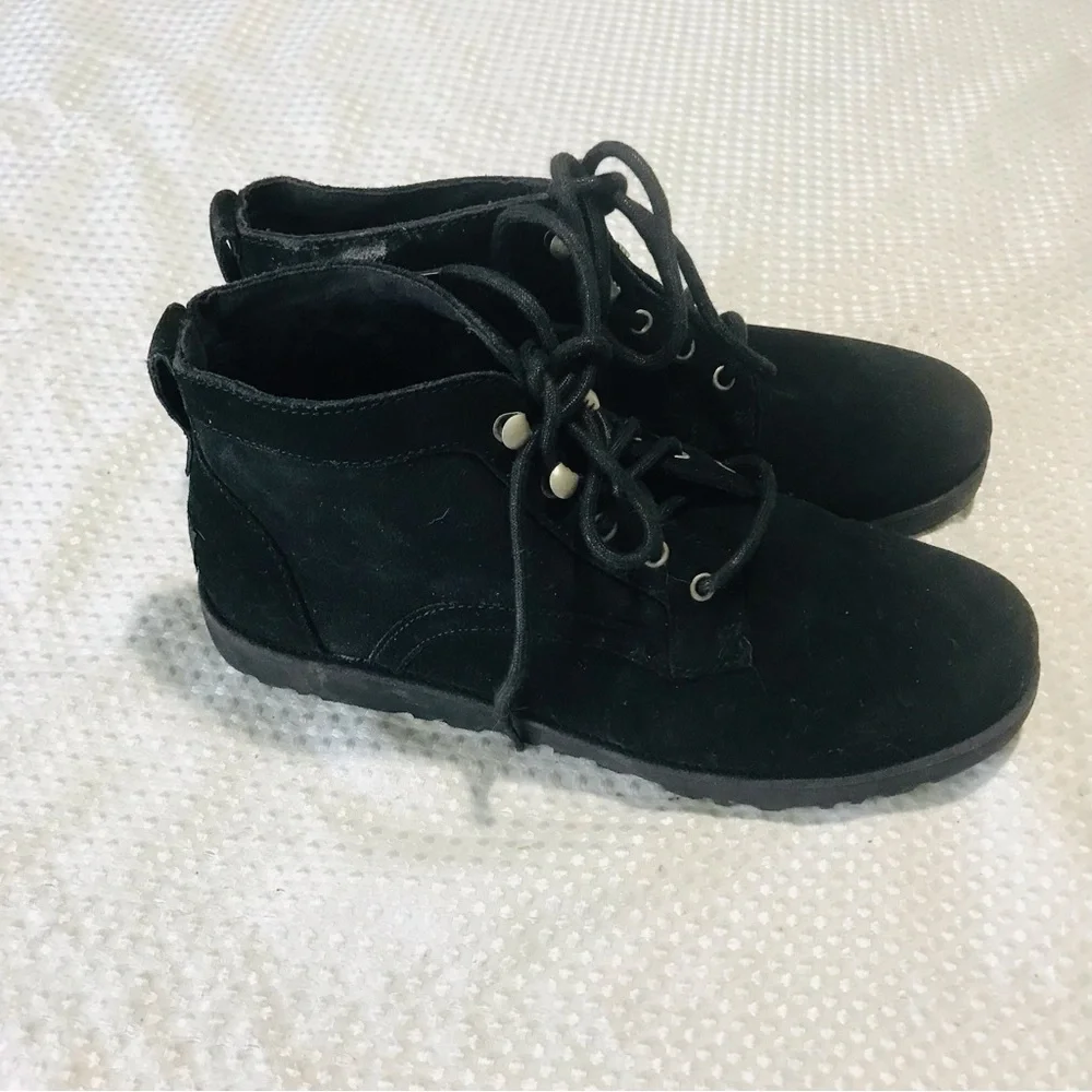 UGG Women’s Bethany Lace Up Sheepskin Booties‎ 1012532- Black Suede